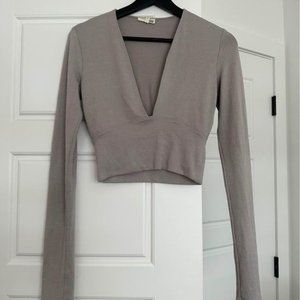 Aritzia Wilfred Free Long Sleeve Low Cut Crop Top